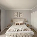 Bay Terrace Ii Apartment