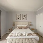 Bay Terrace Ii Apartment *